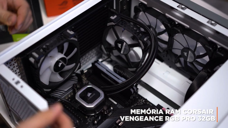 32GB Memória RAM Corsair Vengeance RGB Pro DDR4-3200MHz CL16 (4x8GB)!
