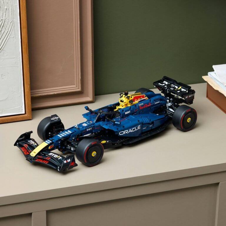 LEGO Technic Carro Oracle Red Bull Racing RB20 F1 (8)
