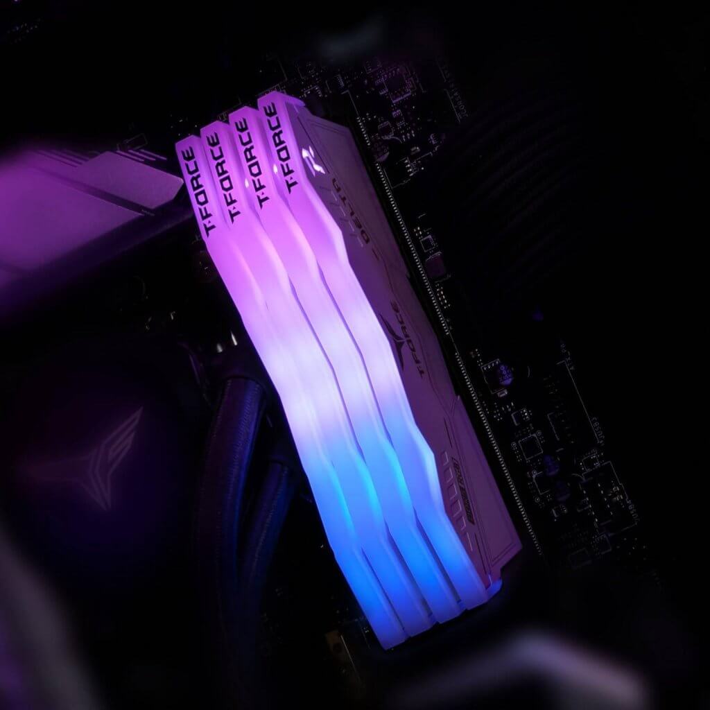 Memória RAM UDIMM TEAMGROUP Delta RGB 32GB (2x16GB) DDR5-6000MHz Branca (8)